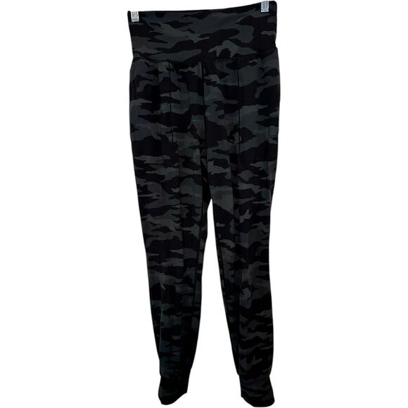 Athleta Salutation Jogger Powervita Size Small - black camo , High-Rise, - Picture 3 of 7